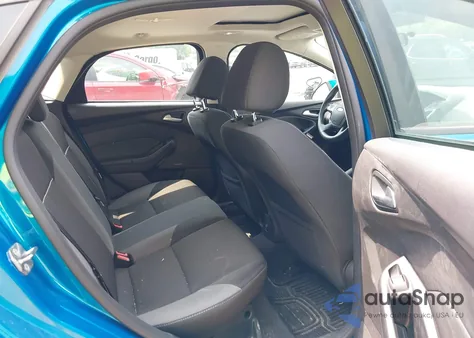 2014 Ford Focus Se z USA, uszkodzony, nr VIN 1FADP3K27EL459969